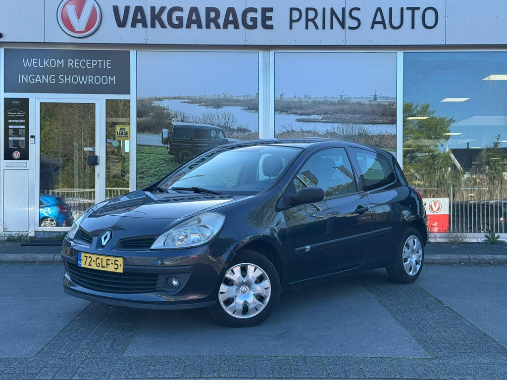 Renault Clio 1.2-16V Special Line